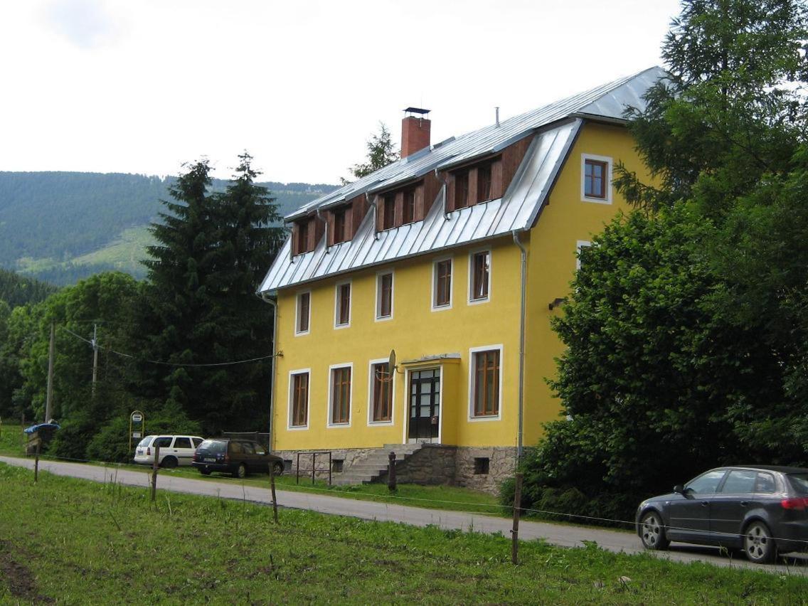 Kralicka Chata Otel Staré Město Dış mekan fotoğraf